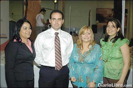 Tendencias en la clausura de Feria de belleza de La Sirena