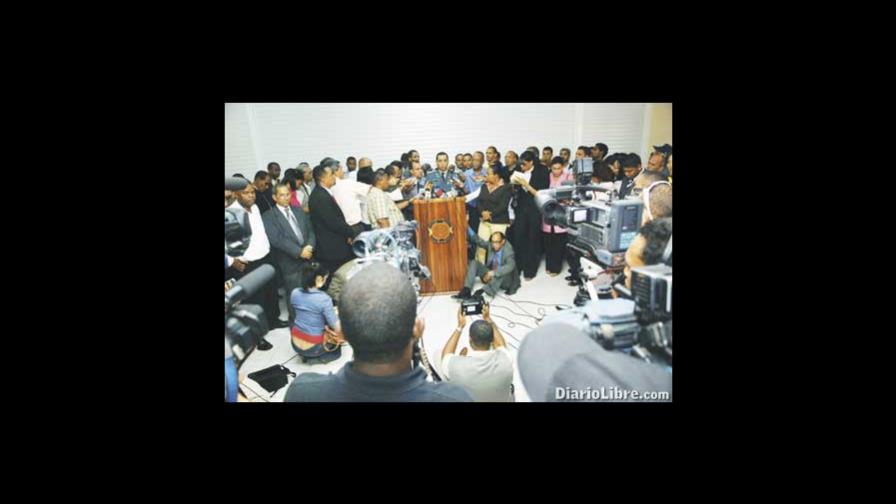 PN cancela dos agentes por muertes de La Caleta