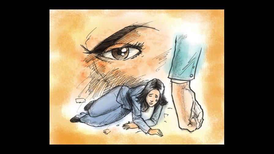 Mujer símbolo del maltrato doméstico brasileño es indemnizada 25 años después