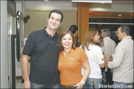 Orange presentó su iPhone 3G en RD Orange presentó su iPhone 3G en RD