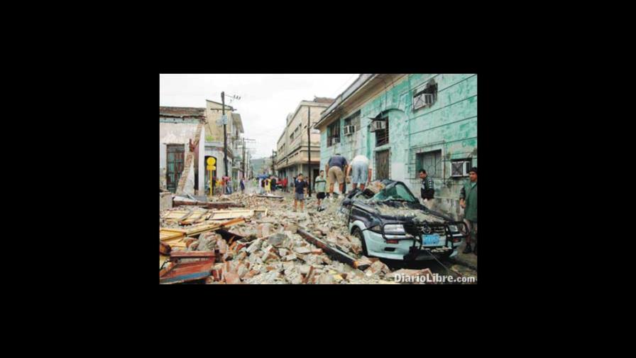 Ike golpea a Cuba; deja 4 muertos y millón evacuados