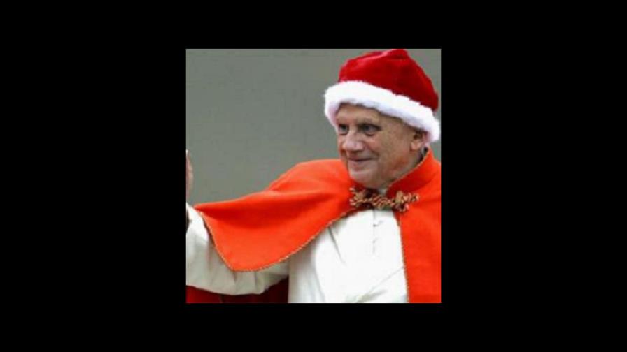 Piden al Papa renuncie a vestimenta con piel de armiño Piden al Papa renuncie a vestimenta con piel de armiño