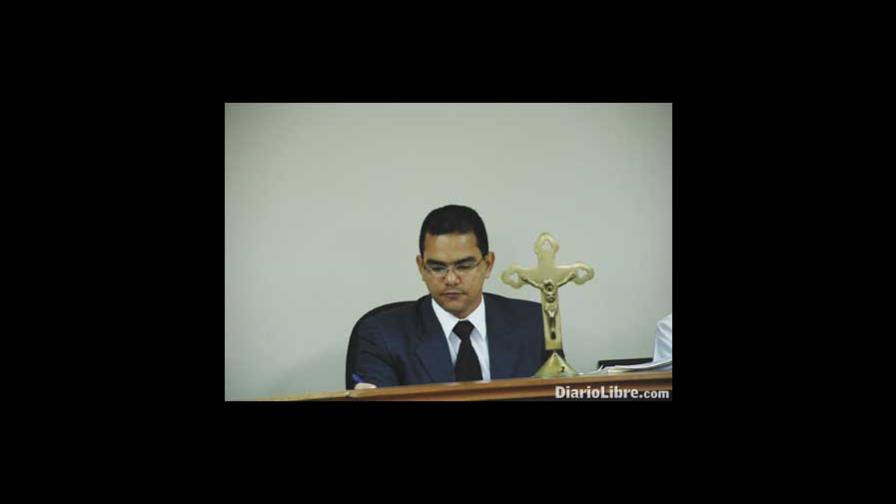 Judge removes himself from case Diario Libre
