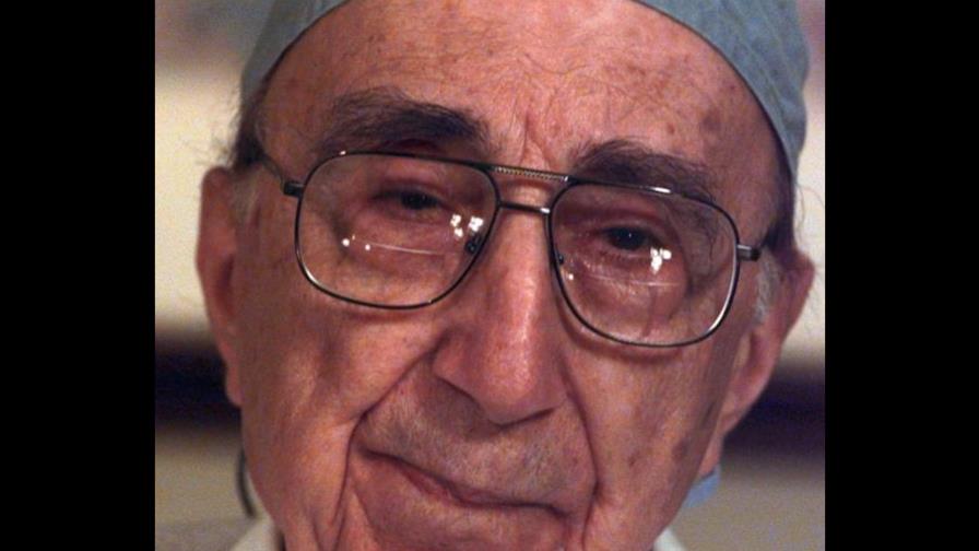 El cirujano Michael DeBakey muere a los 99 años