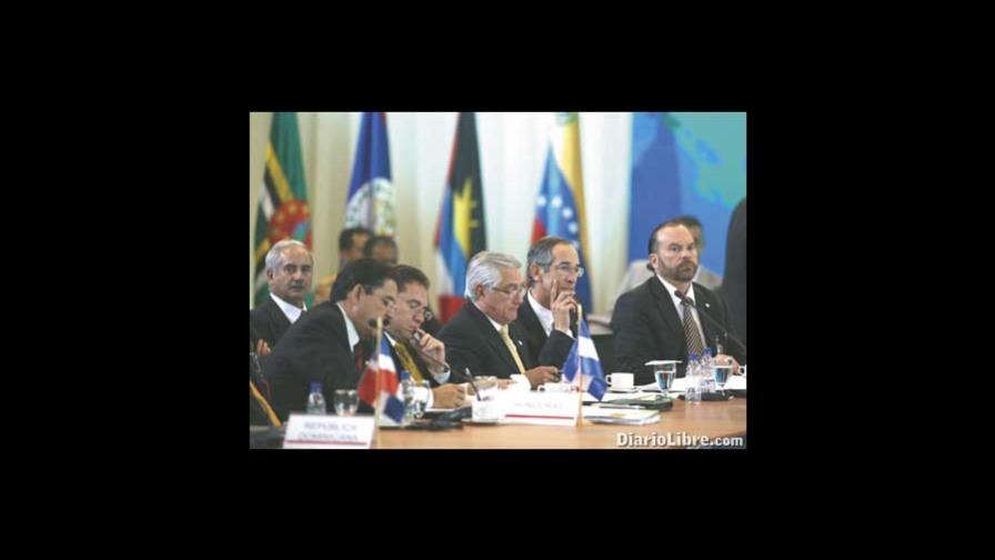 Cumbre aprueba flexibilizar crédito socios Petrocaribe Cumbre aprueba flexibilizar crédito socios Petrocaribe