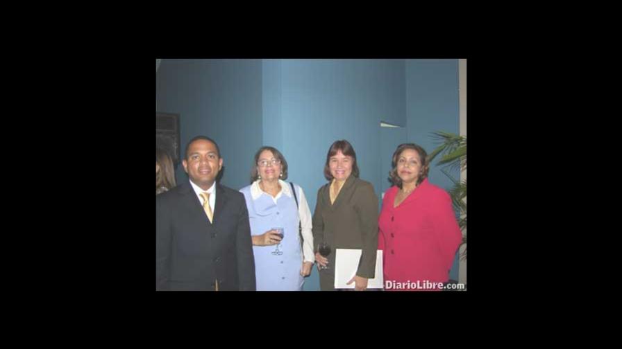 V Centenario comparte con agentes de turismo