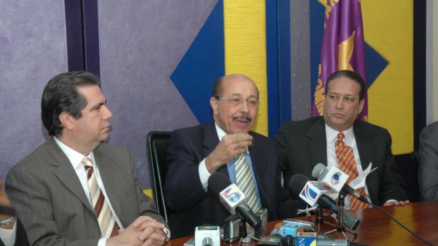 Comienza el dime y direte de la campaña