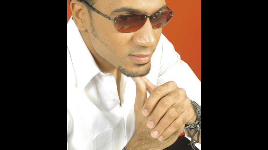 Silvio Mora tiene un Carrito rojo de carrera