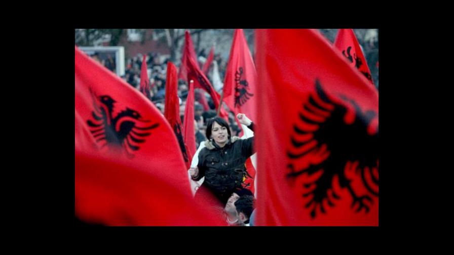 Kosovo se declara independiente de Serbia