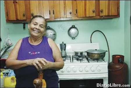 Muchos dominicanos comen sólo lo básico