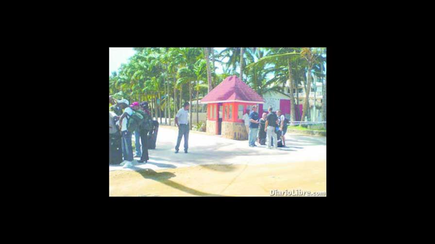 Dueños hotel Samaná dicen desalojo es ilegal Dueños hotel Samaná dicen desalojo es ilegal