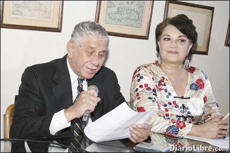 Poetas dominicanos ofrecen recital Ars Amandi