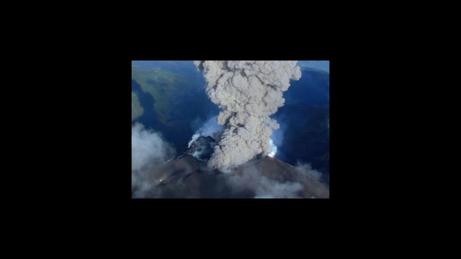Diez muertos y varios desaparecidos por erupción volcán en Colombia