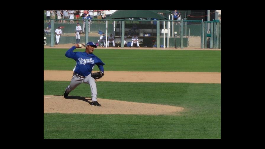 Octavio Dotel y Medias Blancas pactan por dos años y US$ 11 millones Octavio Dotel y Medias Blancas pactan por dos años y US$ 11 millones