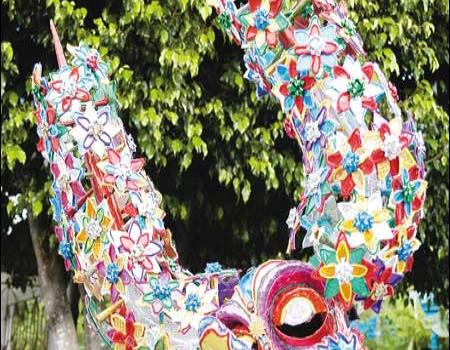 SANTIAGO (2) - Careteros en carrera por el color