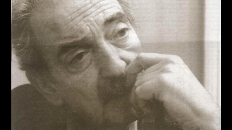 Juan Gelman recibe hoy el Premio Cervantes por su poesía