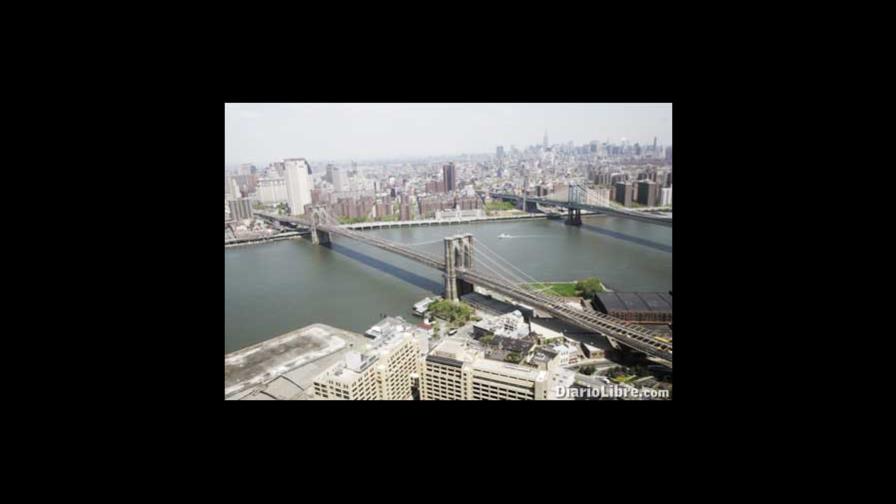 El puente que construyó el amor de una mujer