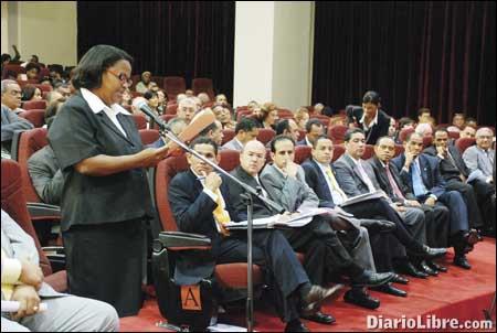 Reciben propuestas de reforma constitucional Reciben propuestas de reforma constitucional