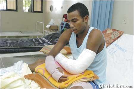 Hospital Salvador B. Gautier, único en reimplante de manos