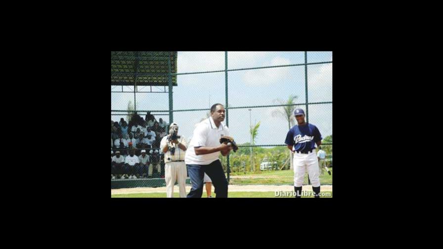 BBC destaca impacto academias de béisbol