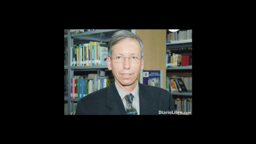 El abultar la nómina pública es un legado del neo-patrimonialismo