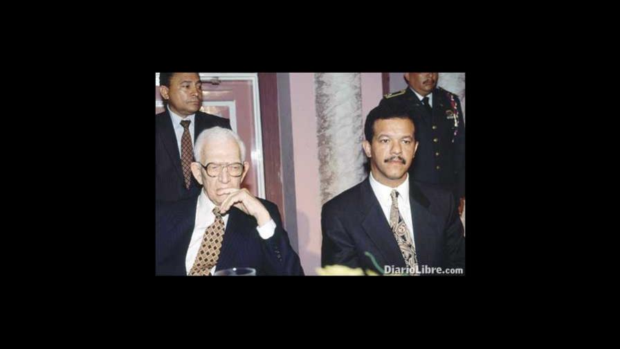 En directo - De Juan Bosch a Leonel Fernández En directo - De Juan Bosch a Leonel Fernández