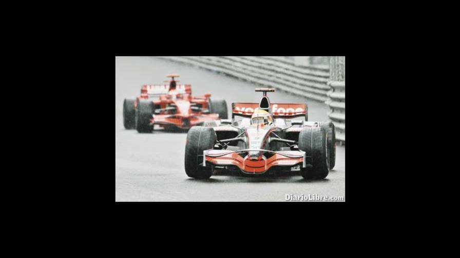 Hamilton gana y escala al primer lugar de la F1