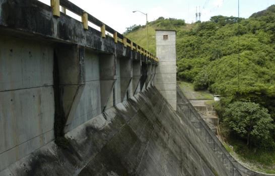 Castellanos,mal manejo de Tavera provocó inundaciones