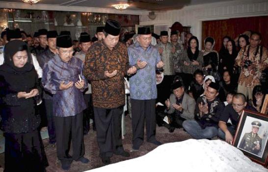 Muere ex dictador indonesio Suharto