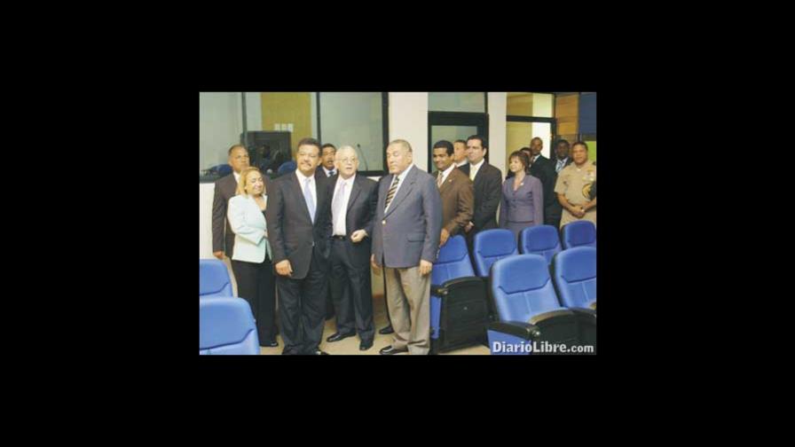 LF inaugura centro de capacitación DGA