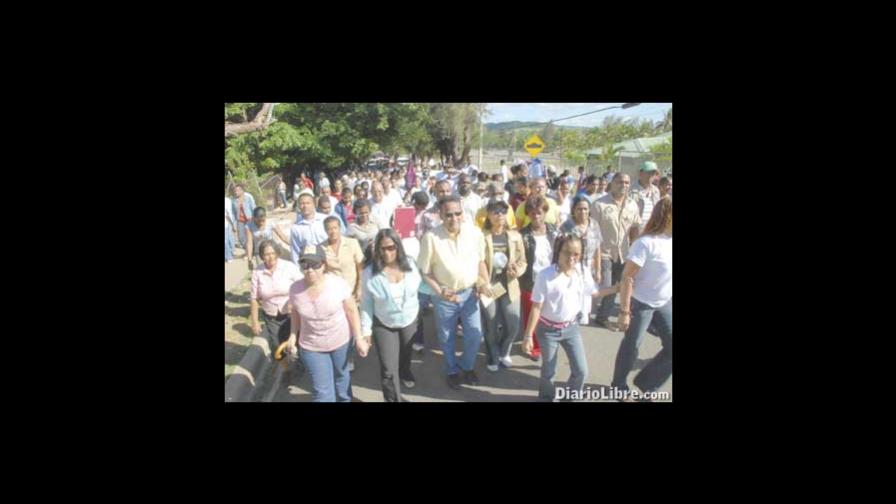 Munícipes marchan por unidad familia