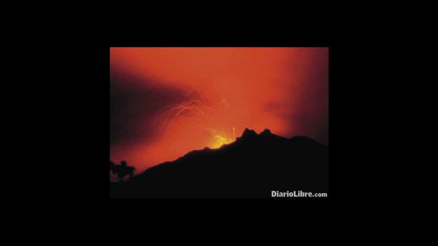 El volcán Reventador reactiva su actividad sísmica
