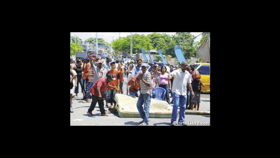 Protesta en guachupita para exigir casas