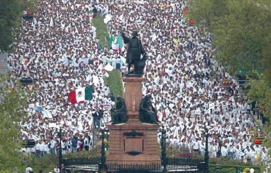 Mexicanos marchas contra delincuencia que azota a ese país