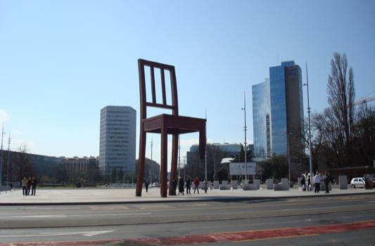 La Silla Rota, monumento a la paz mundial