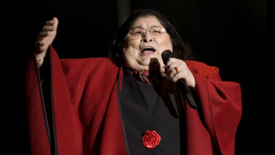 Internan a Mercedes Sosa en cuidados intensivos por problema hepático