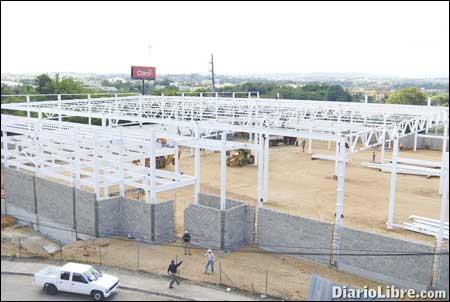 Invierten más de RD$1,000 millones en grandes plazas comerciales de Santiago Invierten más de RD$1,000 millones en grandes plazas comerciales de Santiago