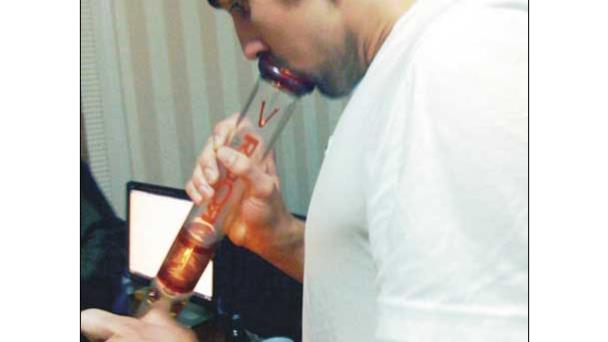 Phelps, fotografiado fumando marihuana