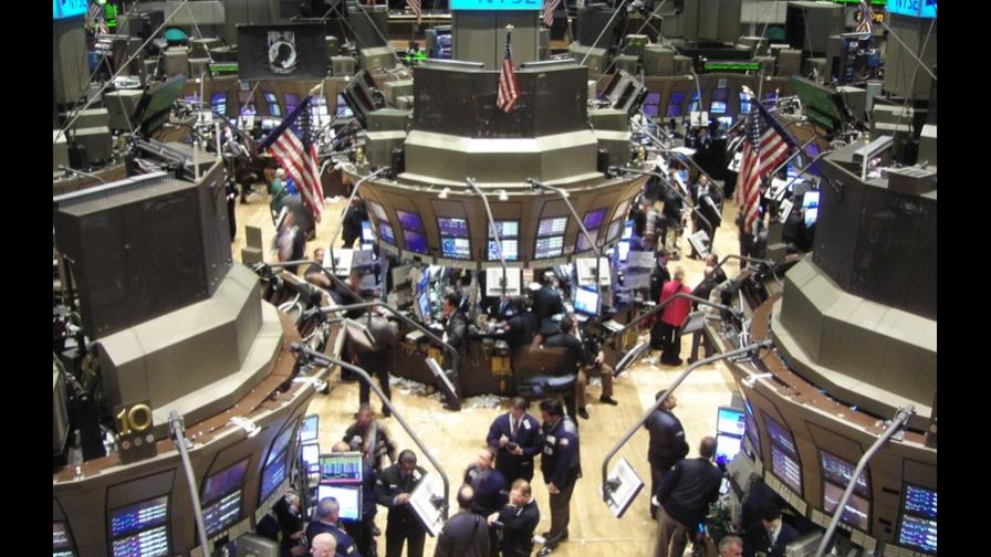 El Dow Jones, por debajo de los 7,000 puntos