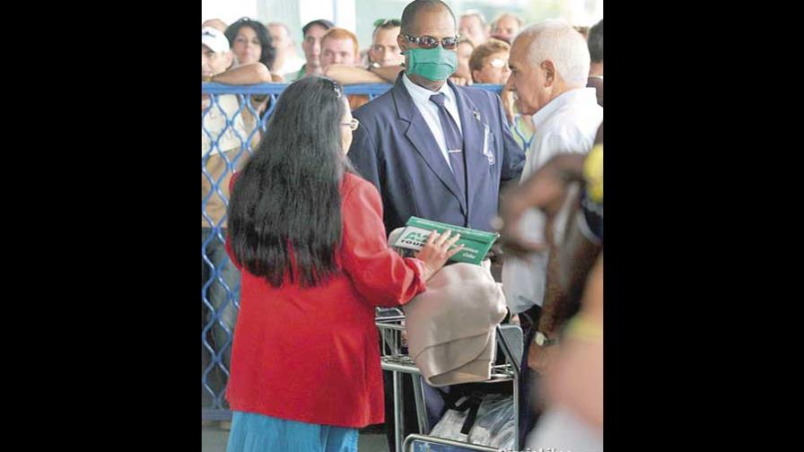 Más de 162,000 casos gripe A; OMS teme llegar 2,000 millones infectados