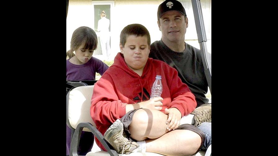 Citan como ataque causa de muerte de hijo de Travolta Citan como ataque causa de muerte de hijo de Travolta