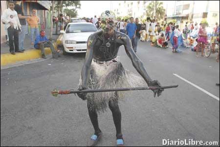 El negro detrás de la oreja