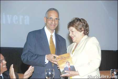 Las memorias de Don Pedro Rivera en un libro Las memorias de Don Pedro Rivera en un libro