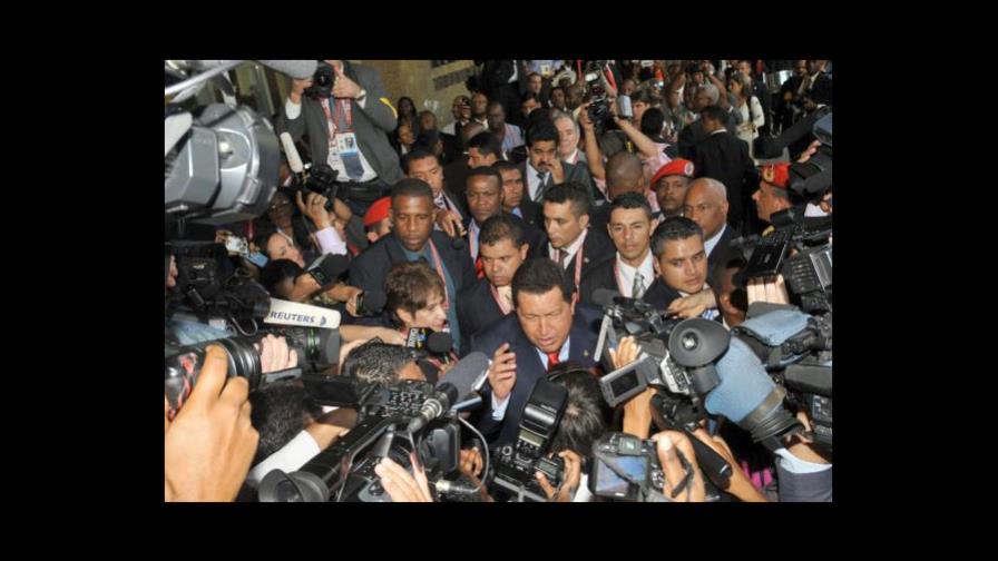 Chávez nacionaliza 60 empresas de servicios petroleros