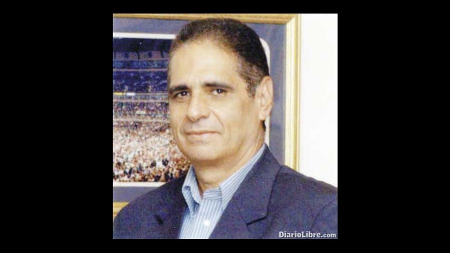 Héctor Cruz reedita obra de Ceja Rodríguez