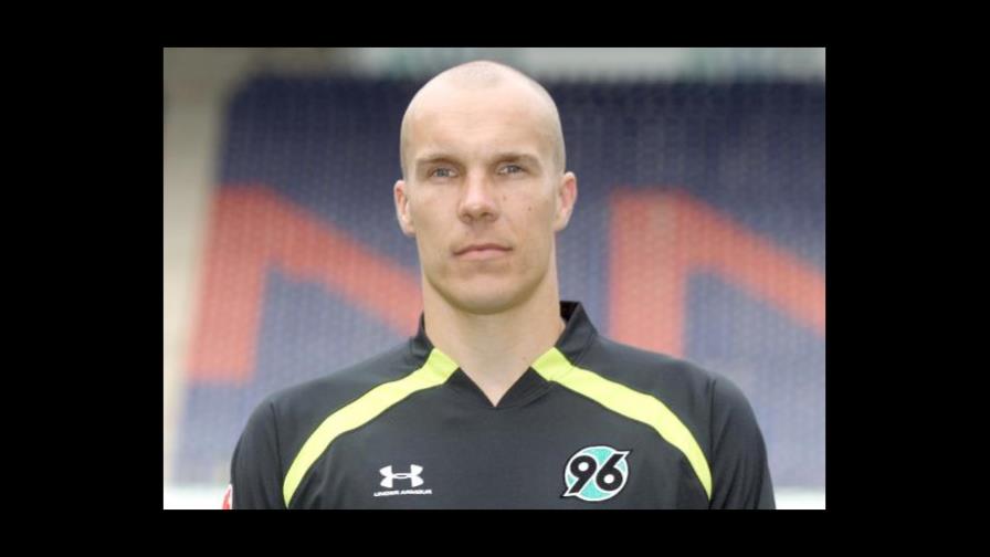 Muere futbolista alemán Robert Enke, guardameta de Hannover
