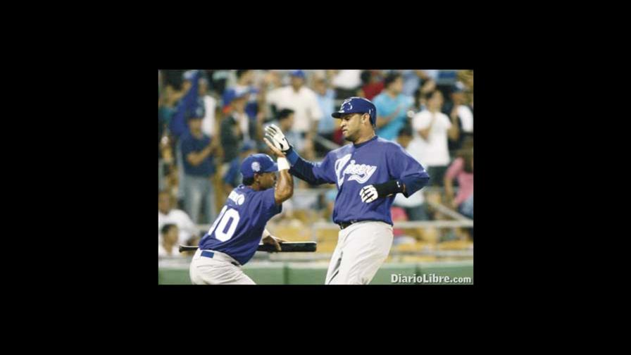 DAngelo Jiménez entrena con los Rojos de México