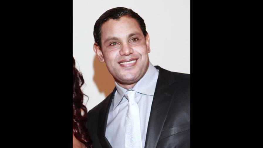 Sosa atribuye a crema el que su piel parezca más blanca