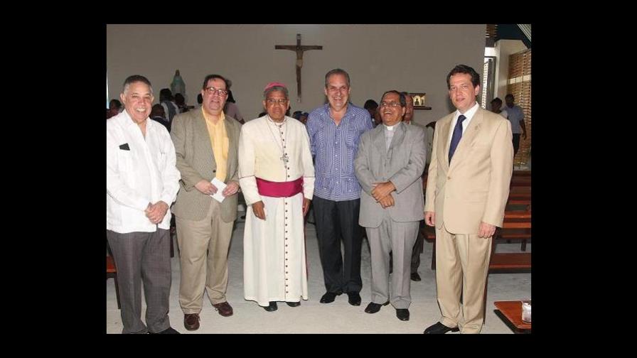 Los Vicini inauguran moderna iglesia en Nuevo Cayacoa