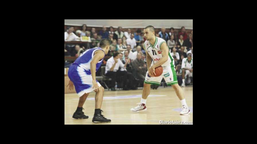 Mejía y Olivero, 26 puntos en Grecia y Francia